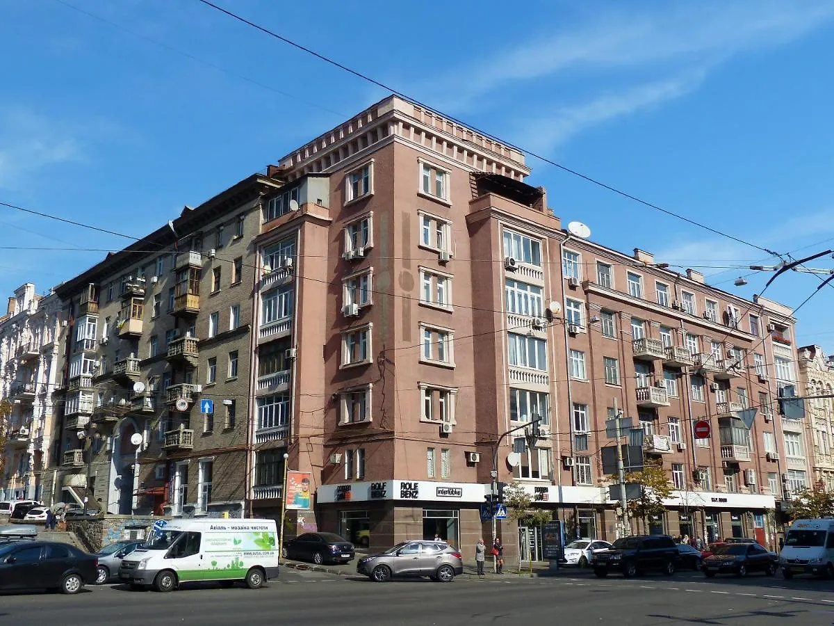Apartment Колонны